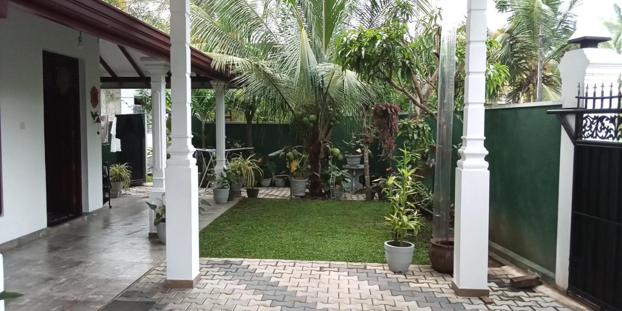 Movi Holiday Apartment Bentota Kültér fotó